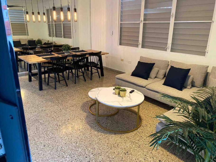 3 Bd By Airport El Yunque Walk To The Beach San Juan Exterior foto